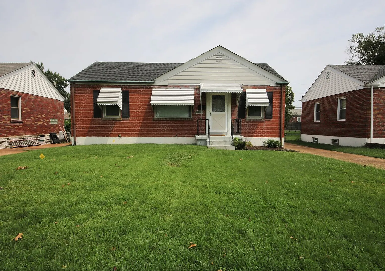 Beautiful 2 Bed/2 Bath Home for Rent — Photo 1