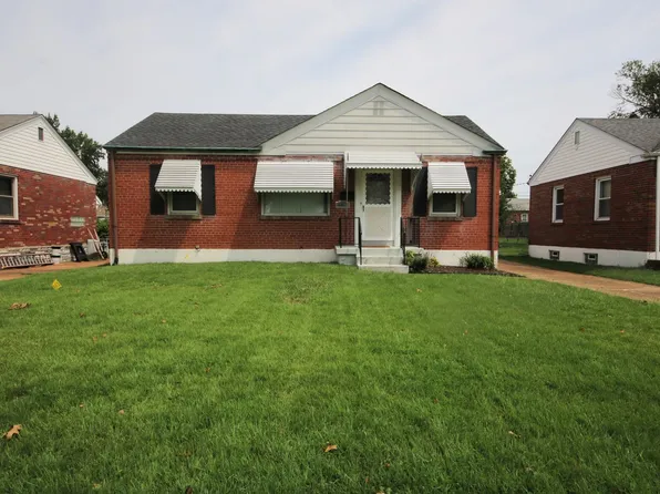 4317 Sunshine Dr, Saint Louis, MO 63116