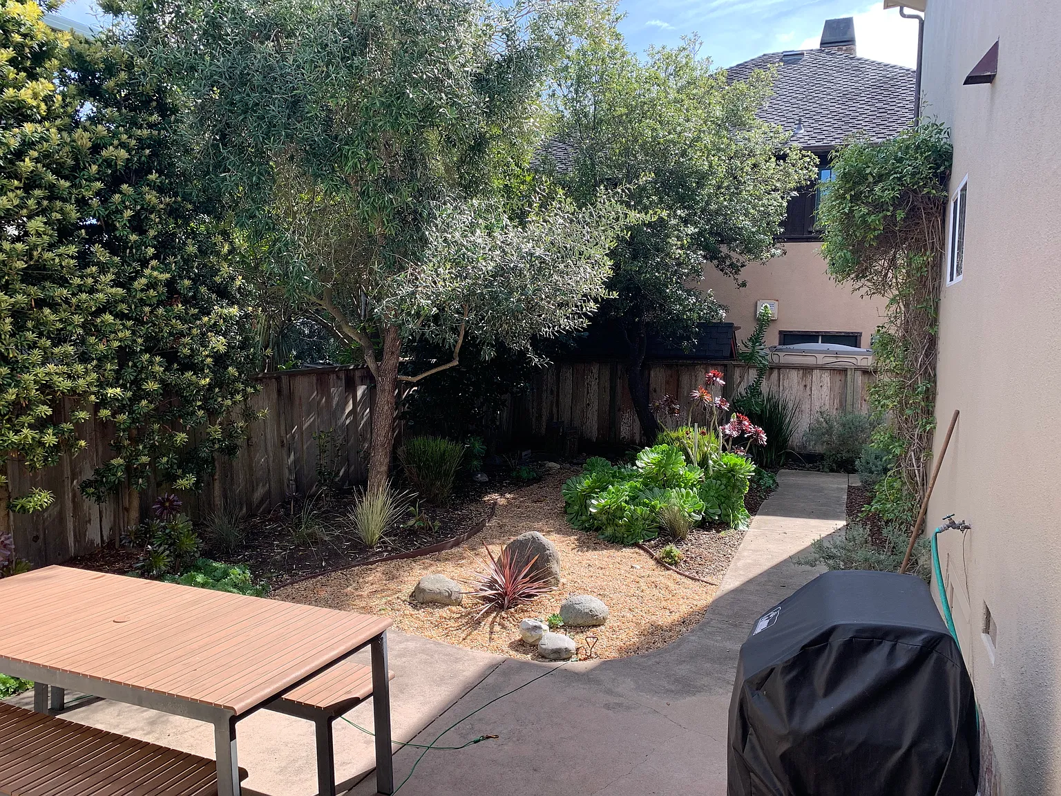 4 bed, 1992 sqft, $7,000 — Photo 3