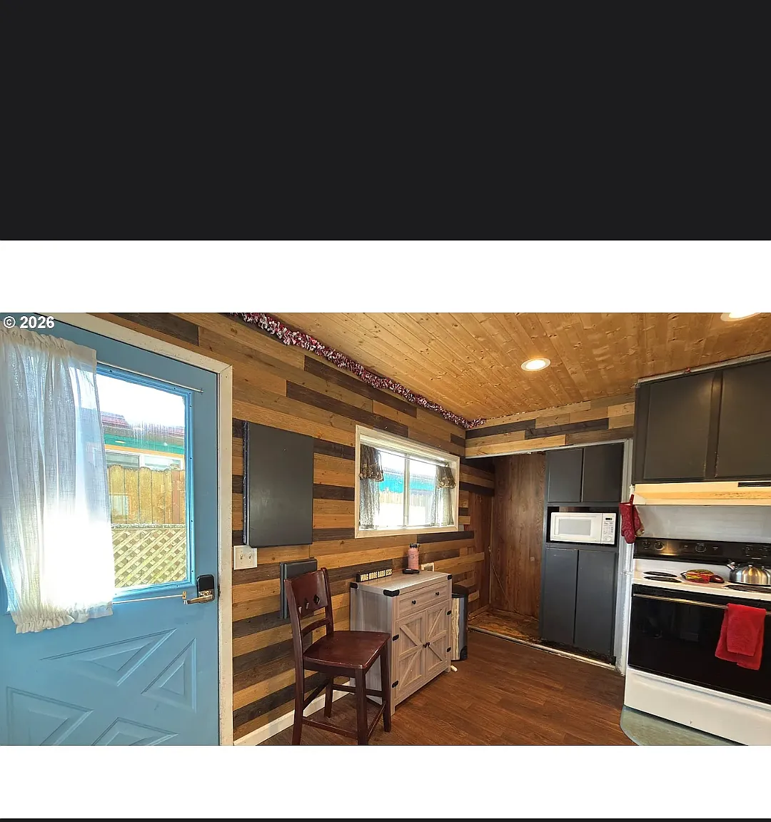 2 bed, 1766 sqft, $1,800 — Photo 4