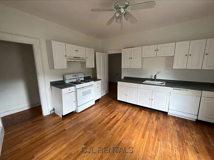 200 Church St #3 — Photo 6