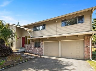 1710 N 120th St, Seattle, WA 98133