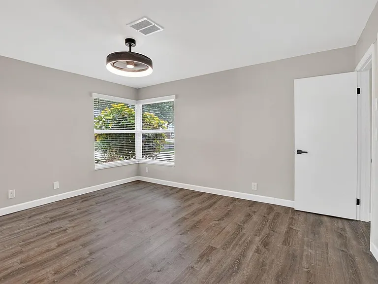 3068 NW 25th Way — Photo 15