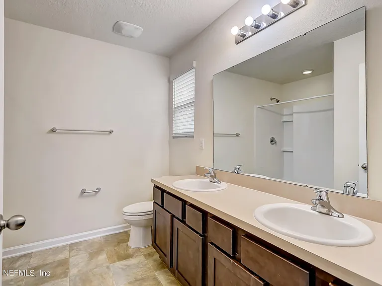 70 Cody St — Photo 30