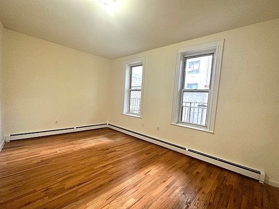 5th image of 11820 Queens Blvd Ste 3