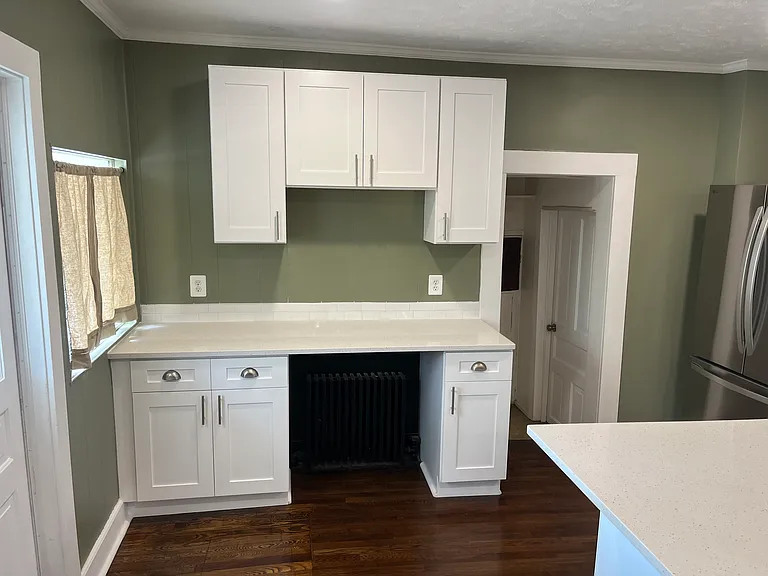Extra Countertop & Storage