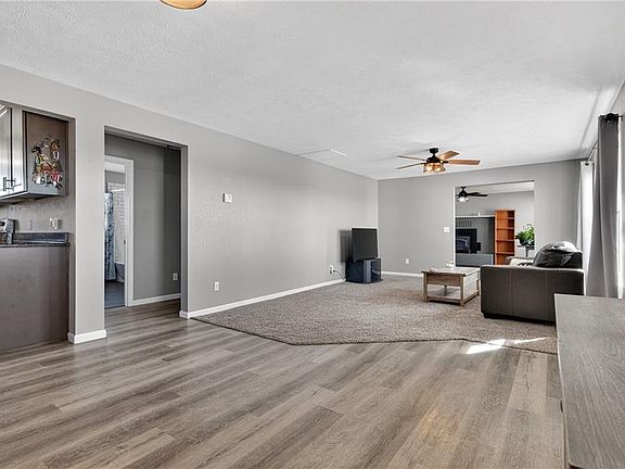 5th image of 13388 S 1588th Rd