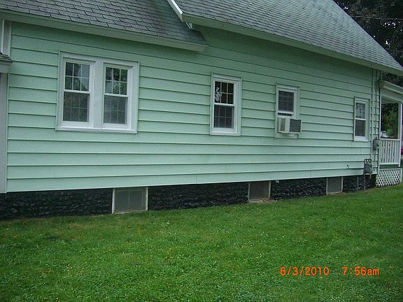 3rd image of 1419 Court St