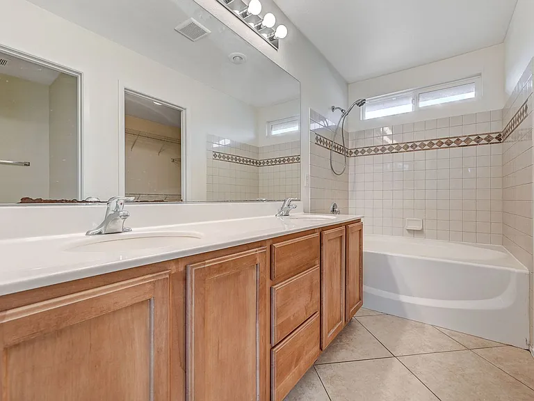 10299 Caverns Mouth Dr — Photo 27