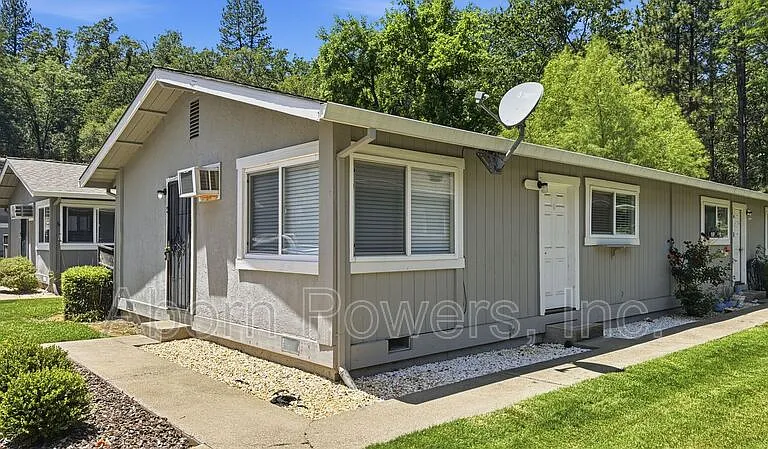 2760 Coloma St #3 — Photo 13