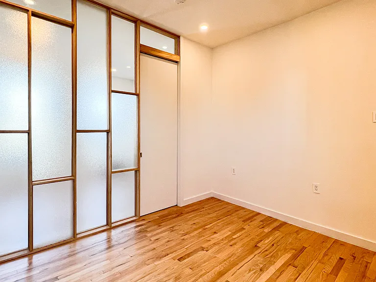 200 Mott St #12 — Photo 6