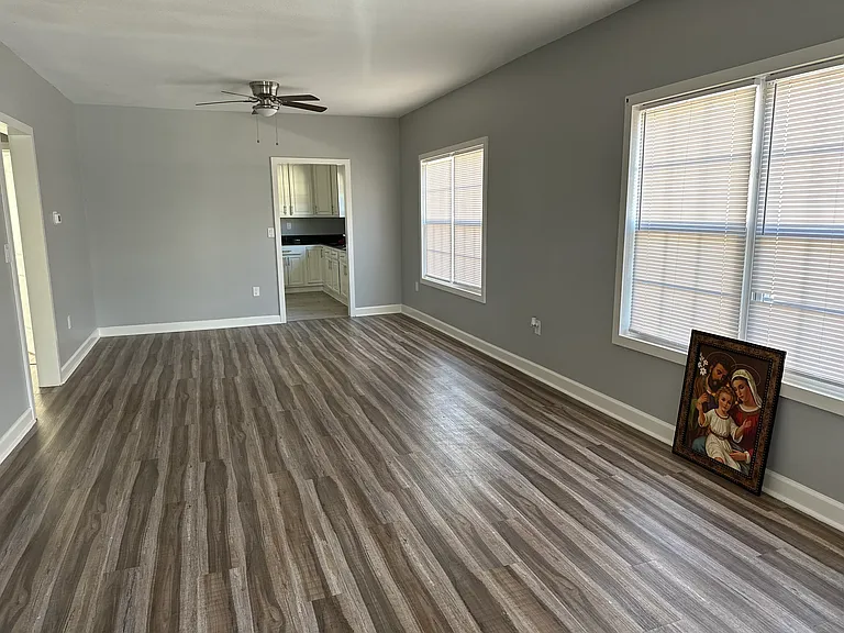 1119 Biltmore St — Photo 19
