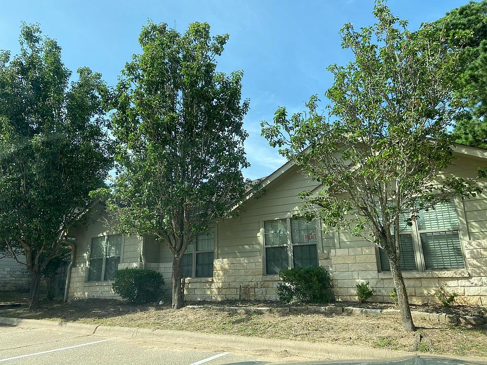1st image of 107 Bolero Way