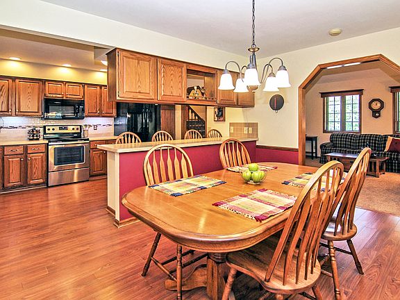 3rd image of 5209 Rustling Oaks Ln