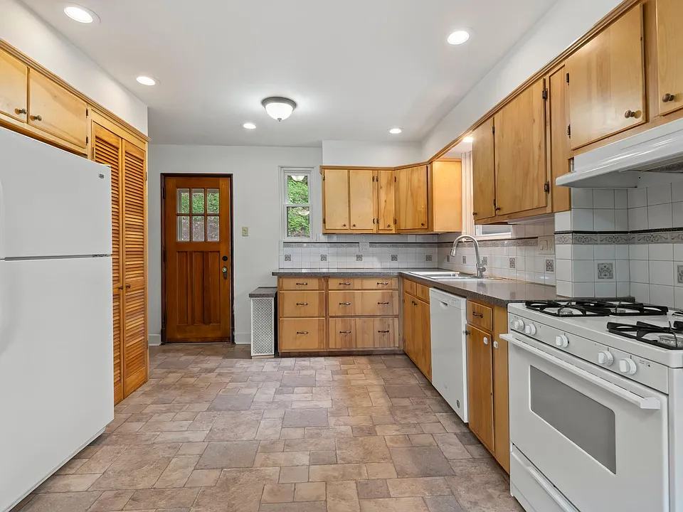 6 Wilkins Rd