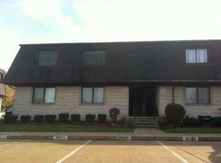 25300 Quarter Deck St, Harrison Twp, MI 48045