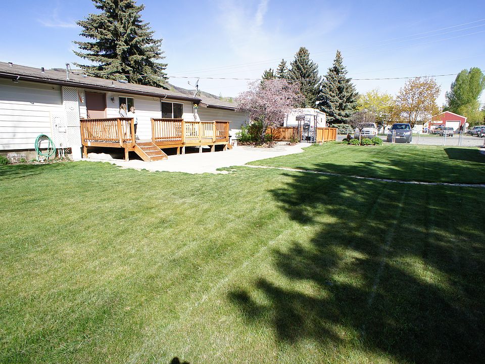 2nd image of 620 E Bullion St