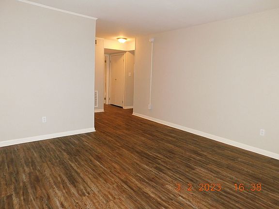 2nd image of 5540 N Broadway St #5540-17