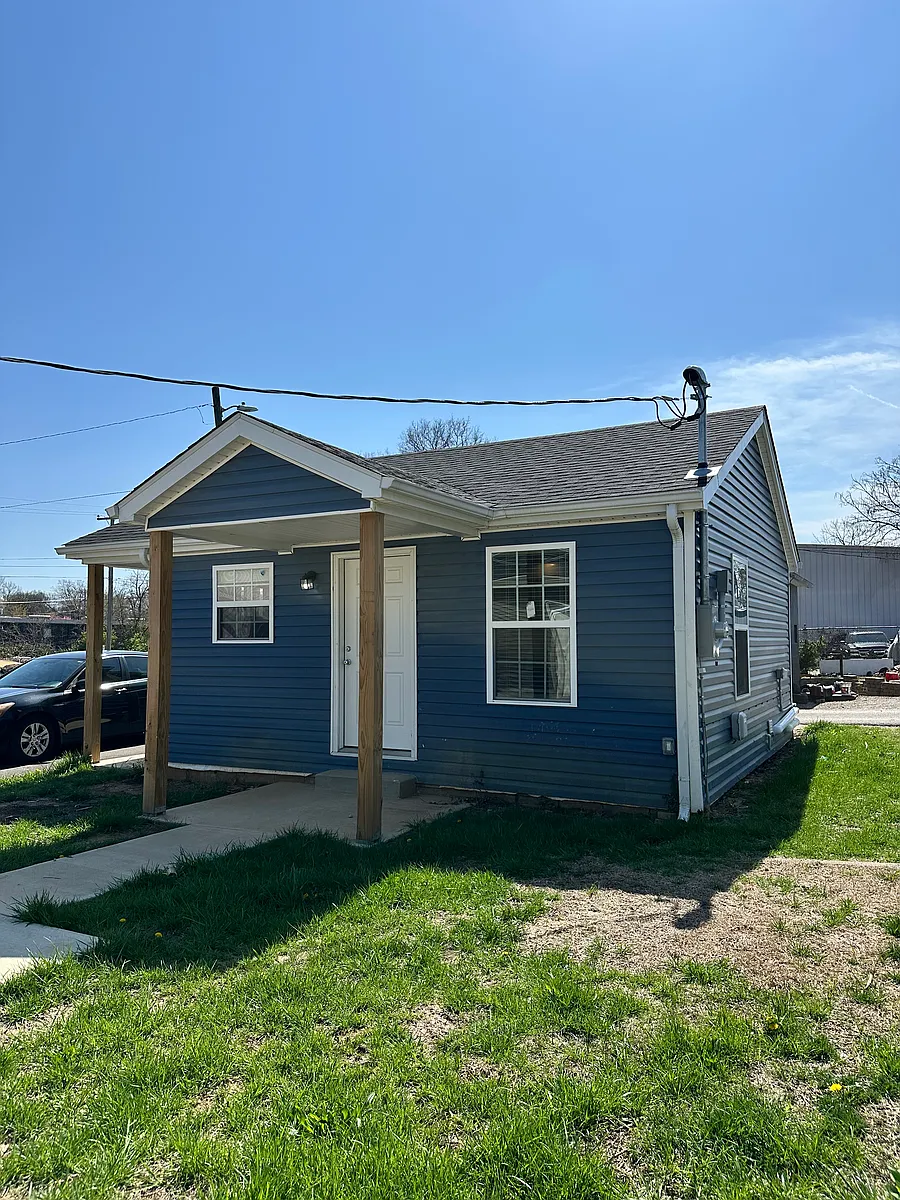 Building Photo - 111 W 10th Ave #1/2