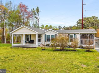 6 Circle Dr E, Milton, DE 19968