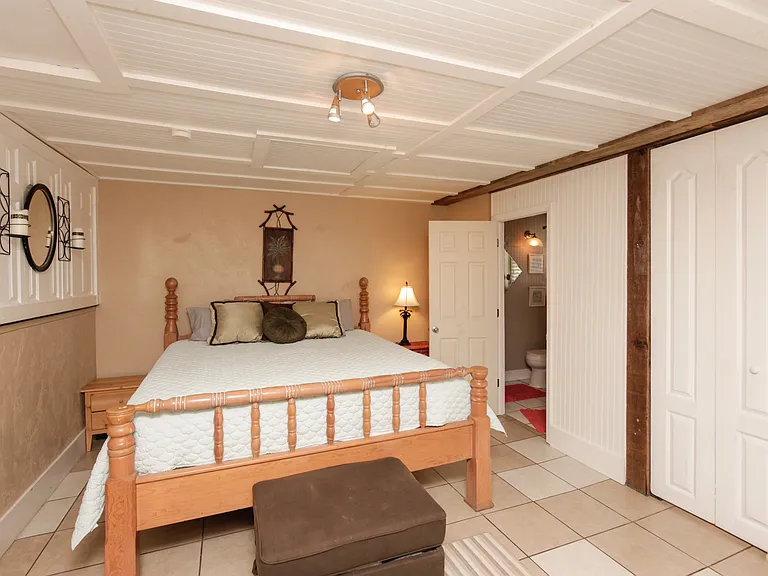 403 Crawford Rd #B — Photo 13