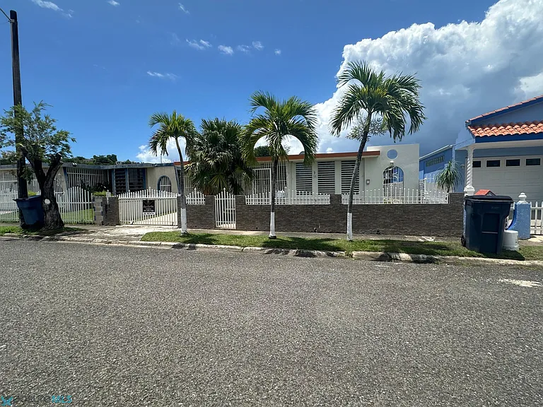 Calle D Isabel La Catolica #E44 — Photo 3