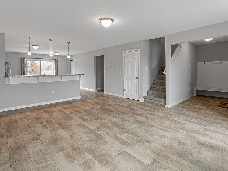 7193 Primrose Ln — Photo 12