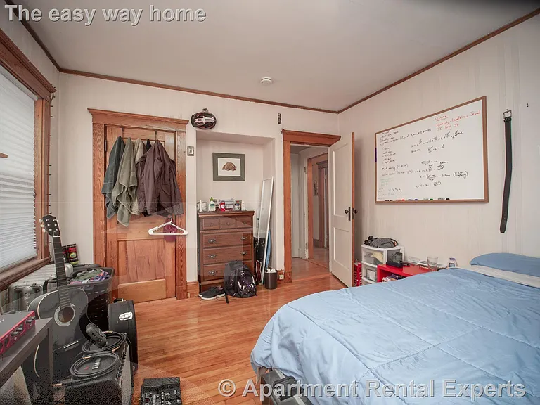 60 Powder House Blvd — Photo 7