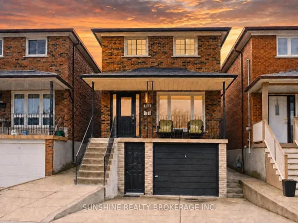 121 Sammon Ave, Toronto, ON M4J 1Y9