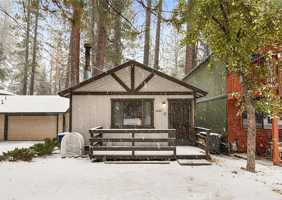 1st image of 42762 La Cerena Ave