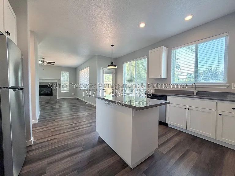 5847 SW Coventry Pl — Photo 10