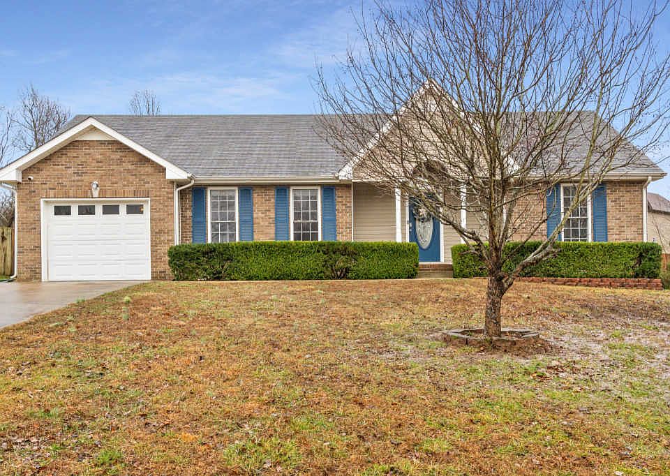 1st image of 362 Woodtrace Dr