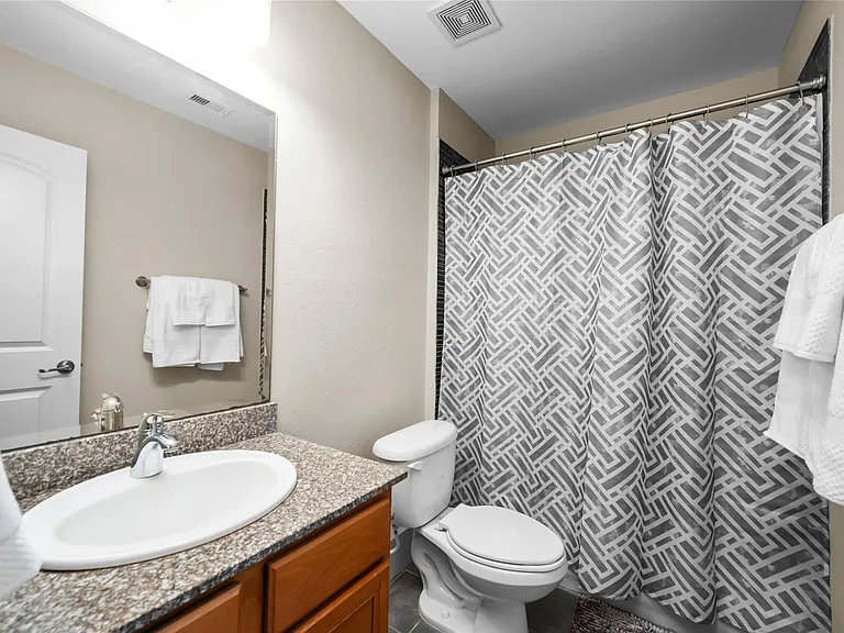 3501 Chenevert St #22 — Photo 15