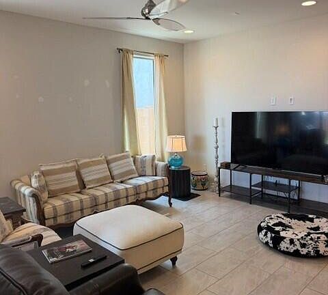 5th image of 27080 W ADAM Avenue