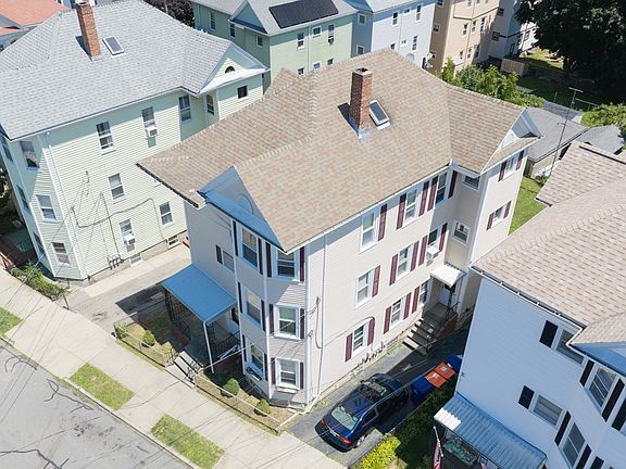 2nd image of 618 Summer St