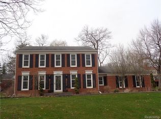 4896 Leesburg Dr, West Bloomfield, MI