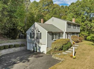 185 Buttrick Rd, Hampstead, NH 03841