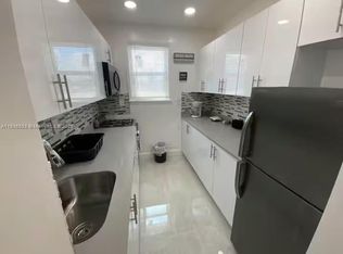 324 Van Buren St, Hollywood, FL 33019