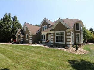 4218 Autumn Ridge Ln, Sandusky, OH 44870