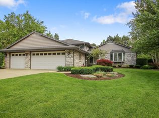 22W461 Broker Rd, Medinah, IL 60157
