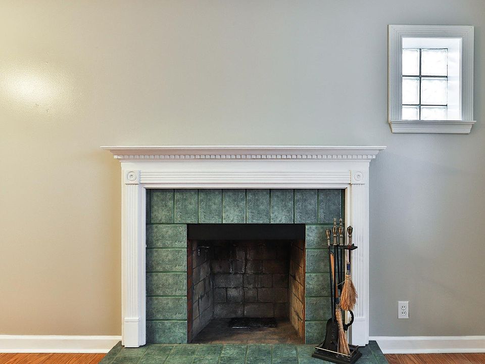 1st image of 1107 Sturgis Dr