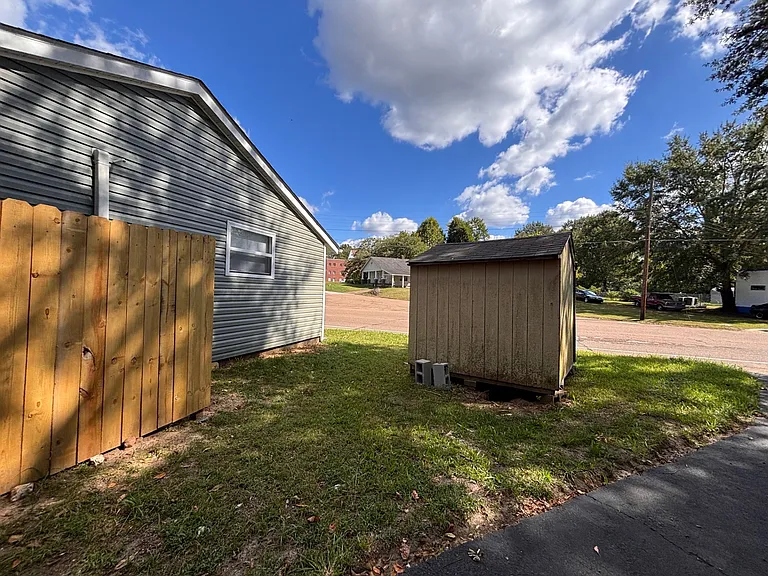 440 E Deaderick St — Photo 25