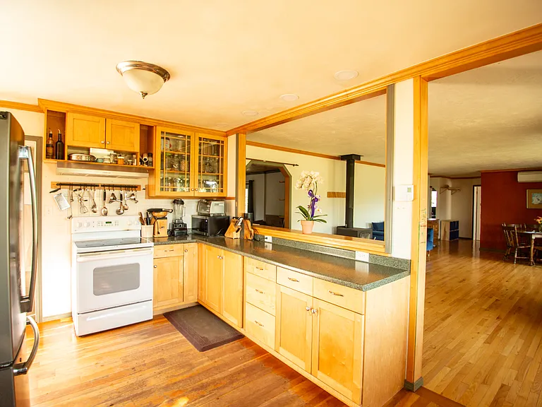 1281 E Anderson Rd — Photo 13