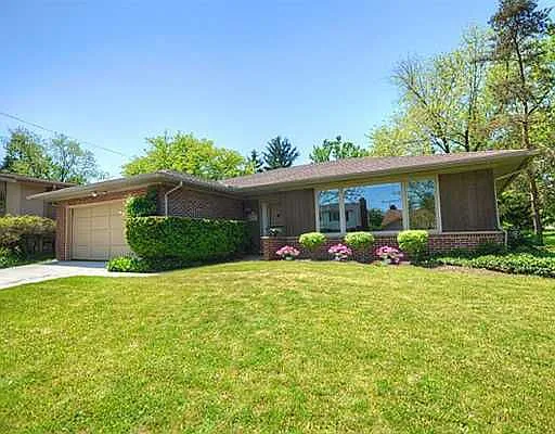 1806 Waltham Dr photo 1