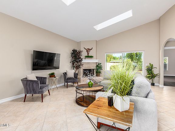 5th image of 6327 E CLAIRE Drive