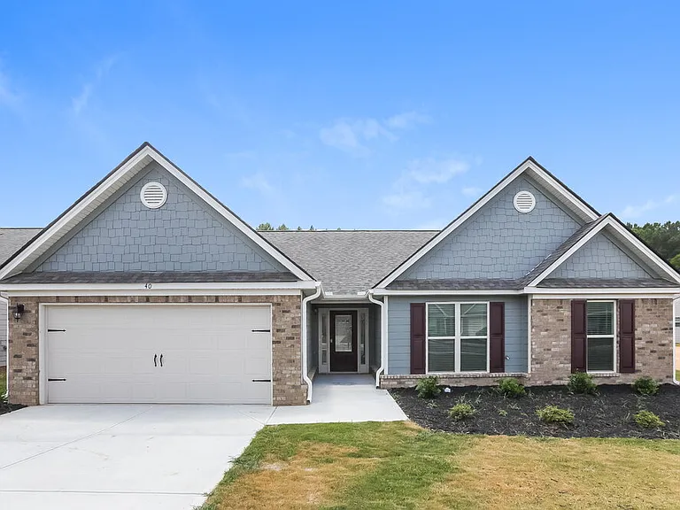 40 Heartland Cir — Photo 1