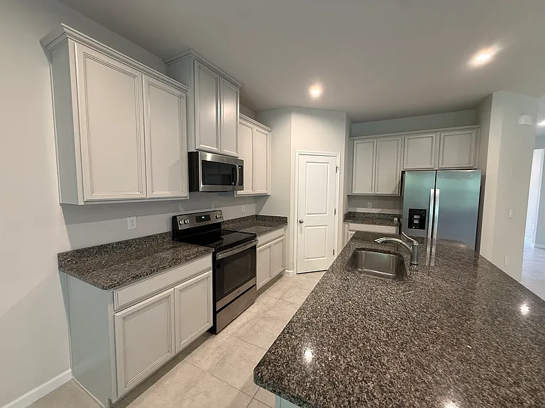 18236 Hunters Meadow Walk — Photo 6