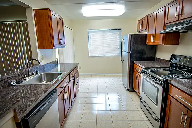Ashley Apartments — Photo 40