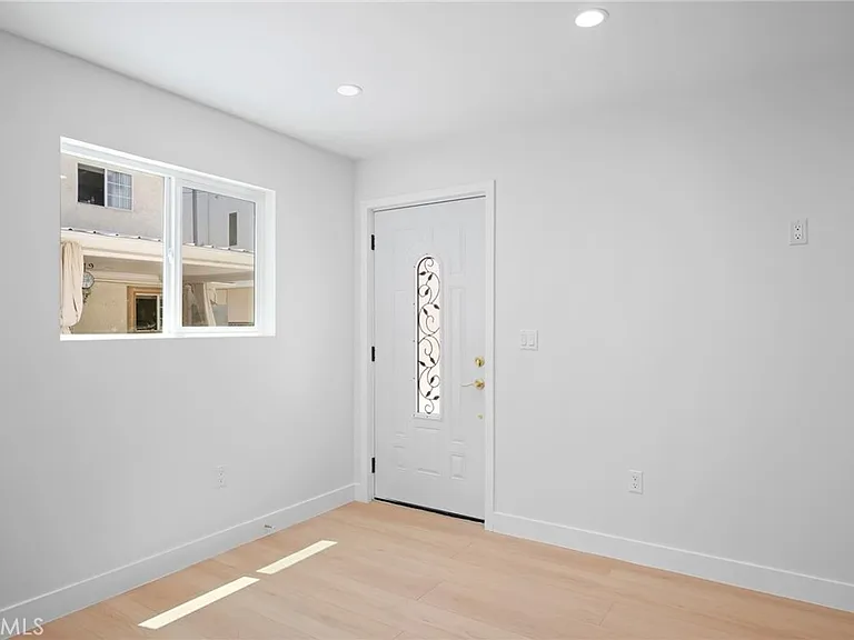 6235 Banner Ave #1/4 — Photo 3