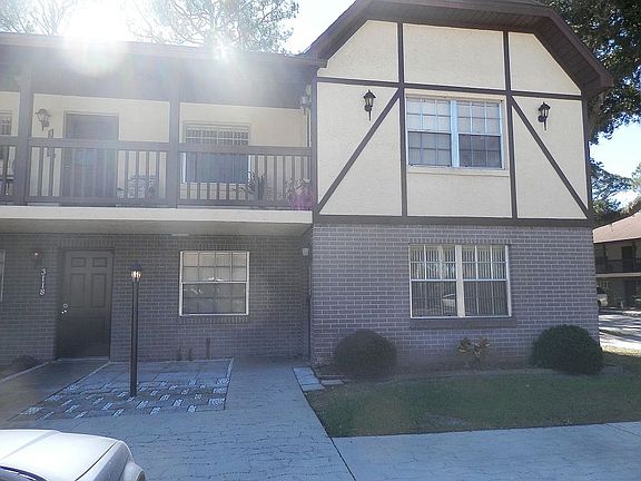 5th image of 3120 Sir Hamilton Cir #5